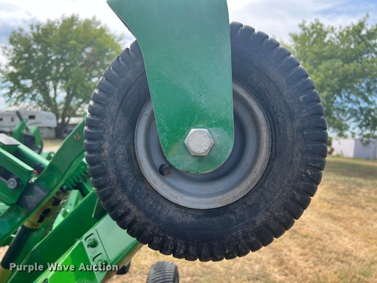 image for item JX9461 Frontier FM2115  batwing finish mower