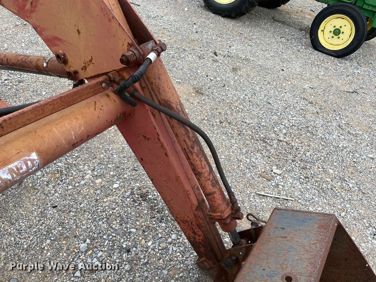 image for item KE9337 Farm Hand F235  loader