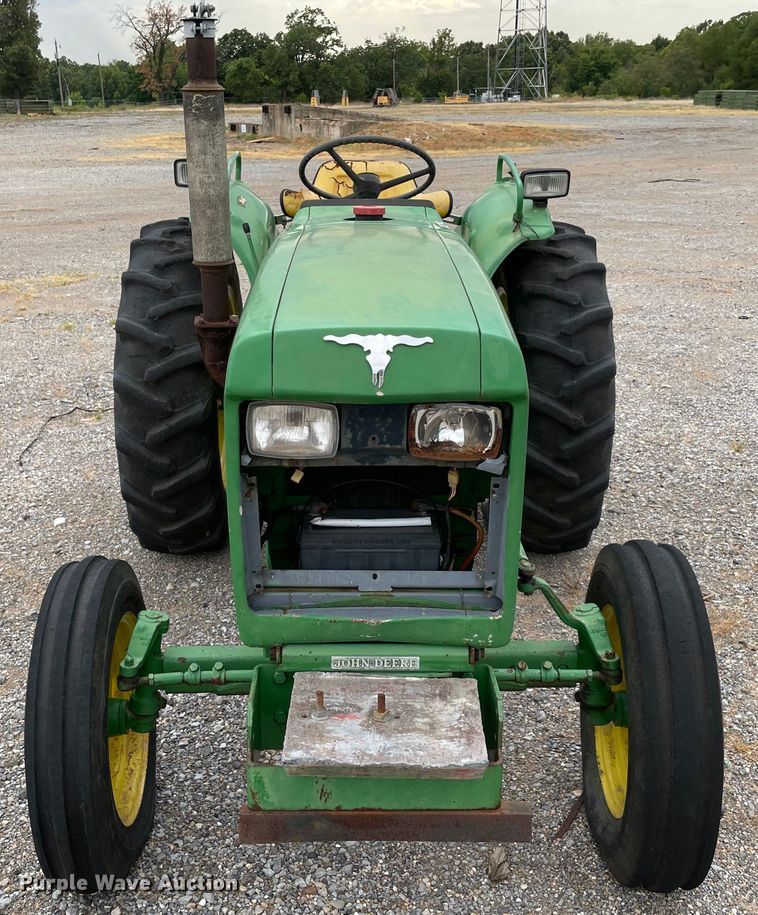 image for item KE9338 1979 John Deere 950  tractor