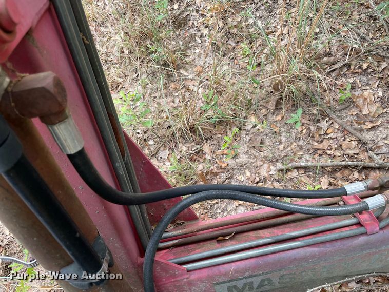 image for item KE9343 Massey Ferguson 1036  loader
