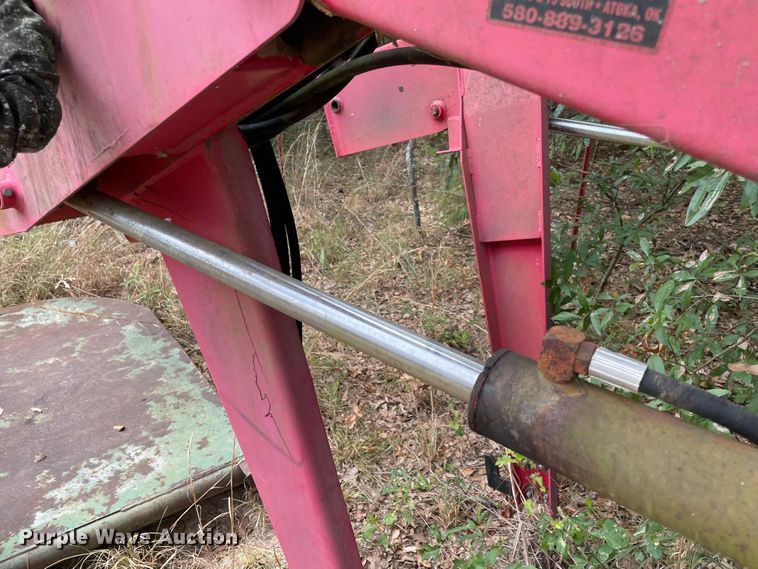 image for item KE9343 Massey Ferguson 1036  loader