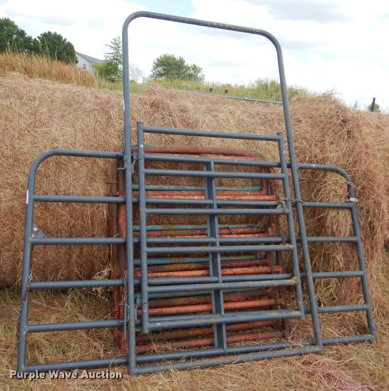 image for item KI9246 (10) livestock gates
