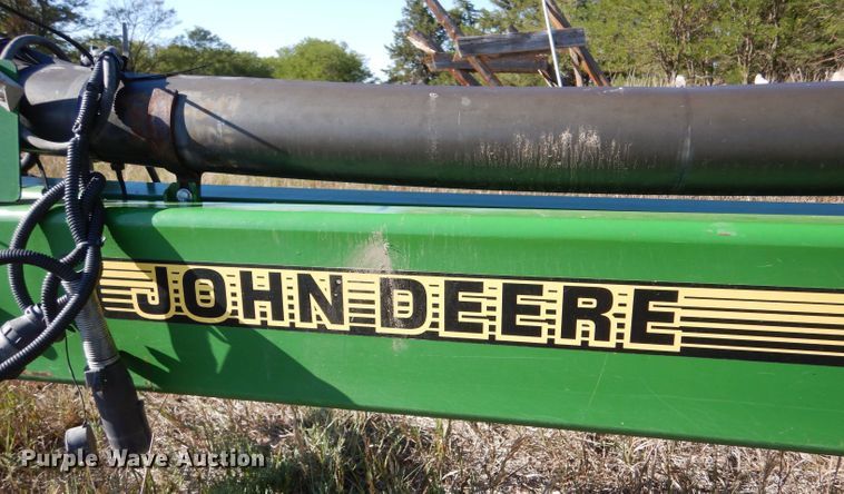 image for item LB9822 2004 John Deere 1770 MaxEmerge Plus  no-till planter
