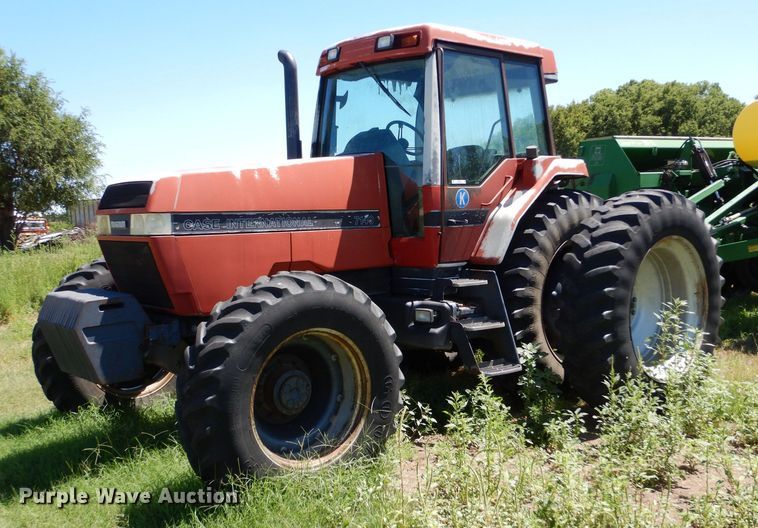 image for item LB9833 1989 Case IH Magnum 7140  MFWD tractor