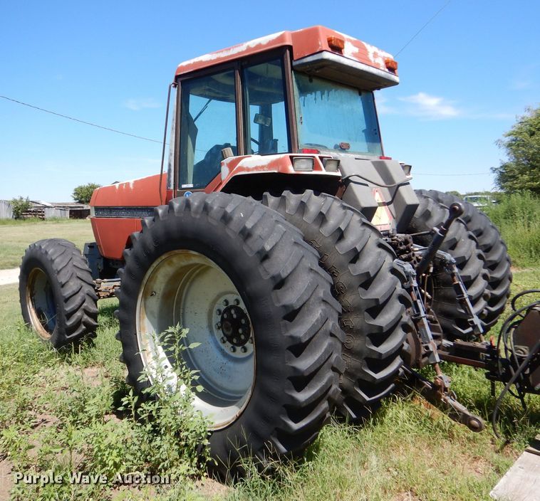 image for item LB9833 1989 Case IH Magnum 7140  MFWD tractor