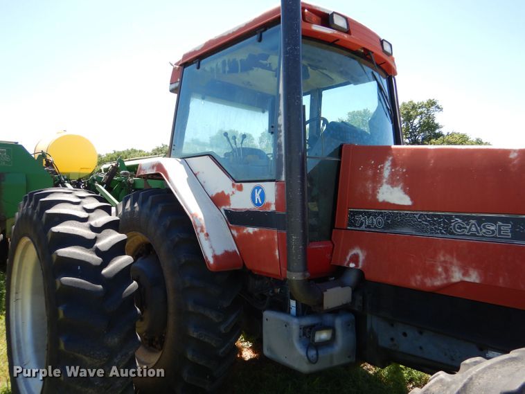 image for item LB9833 1989 Case IH Magnum 7140  MFWD tractor