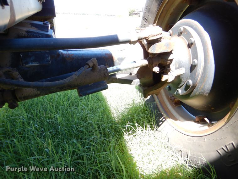 image for item LB9833 1989 Case IH Magnum 7140  MFWD tractor