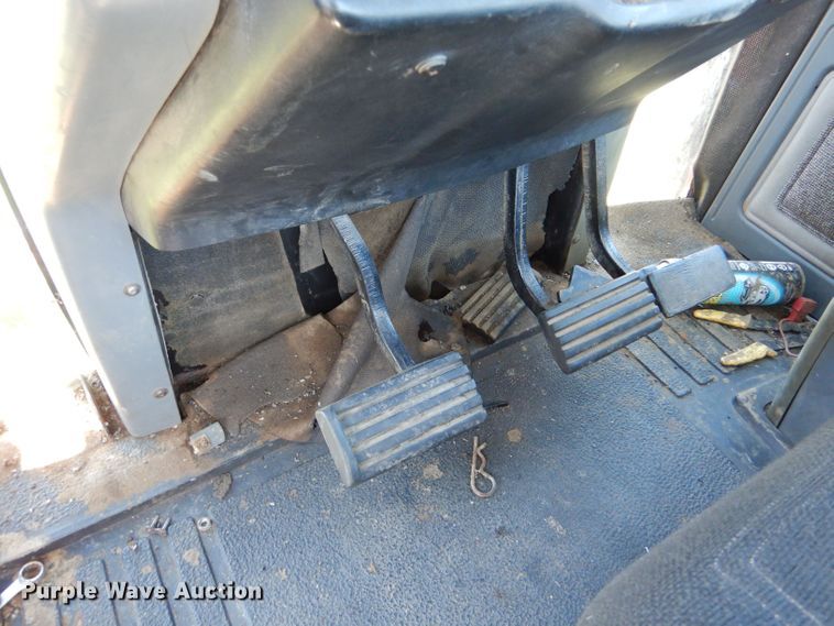 image for item LB9833 1989 Case IH Magnum 7140  MFWD tractor