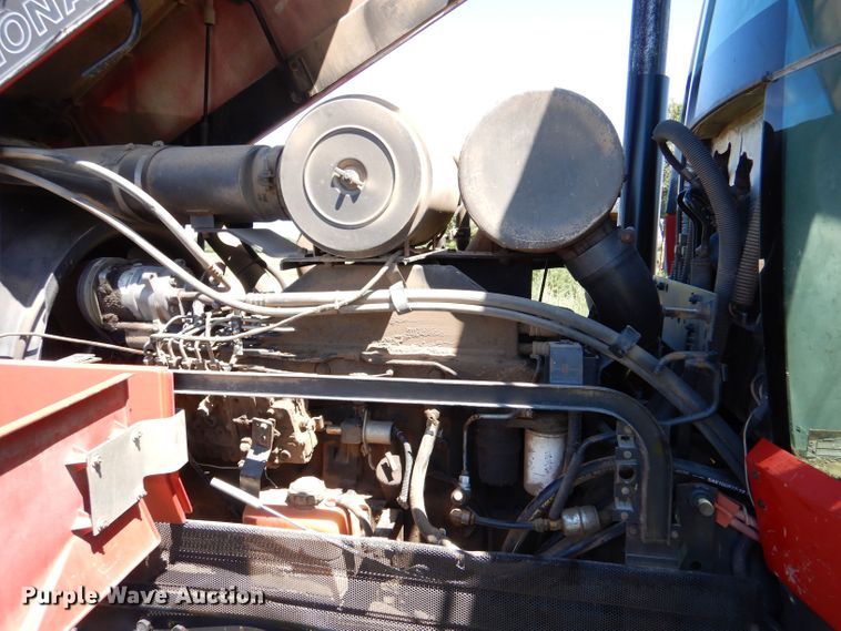 image for item LB9833 1989 Case IH Magnum 7140  MFWD tractor
