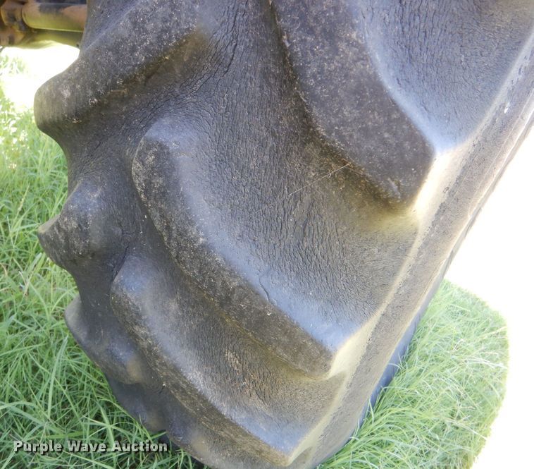 image for item LB9833 1989 Case IH Magnum 7140  MFWD tractor