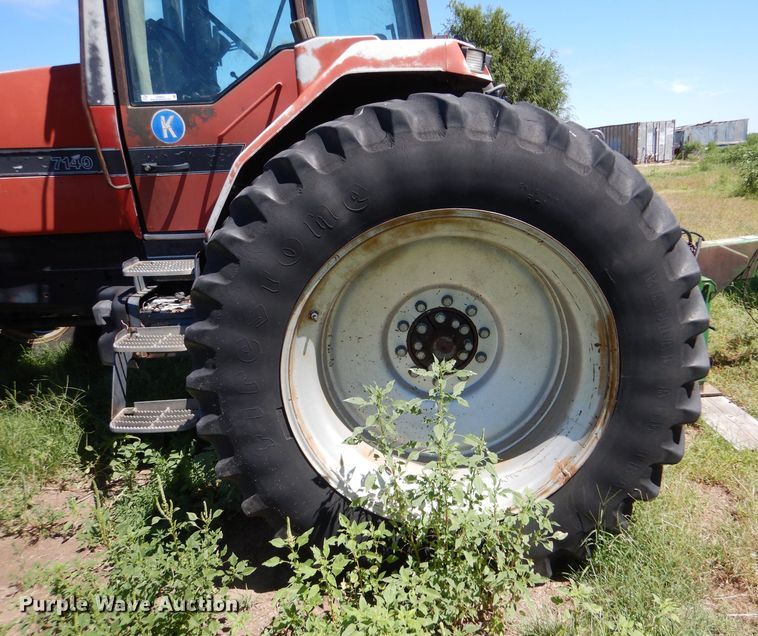 image for item LB9833 1989 Case IH Magnum 7140  MFWD tractor