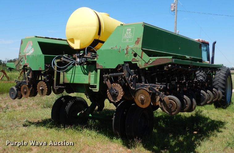 image for item LB9834 Great Plains Solid Stand 24  no-till grain drill