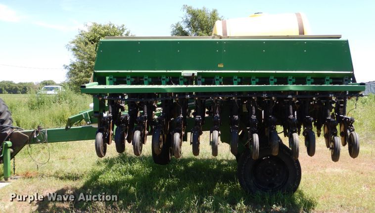 image for item LB9834 Great Plains Solid Stand 24  no-till grain drill