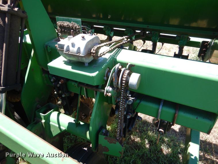 image for item LB9834 Great Plains Solid Stand 24  no-till grain drill