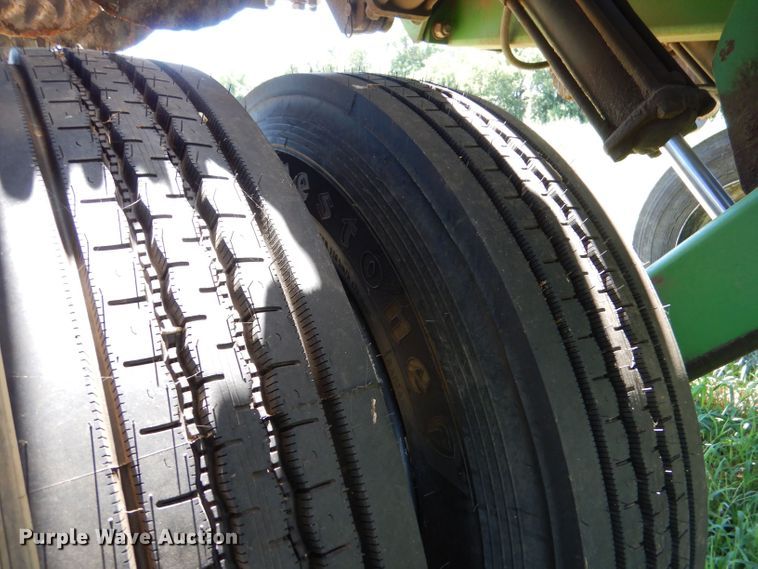 image for item LB9834 Great Plains Solid Stand 24  no-till grain drill