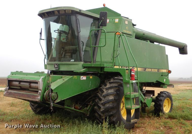 image for item LB9848 John Deere 9600  combine