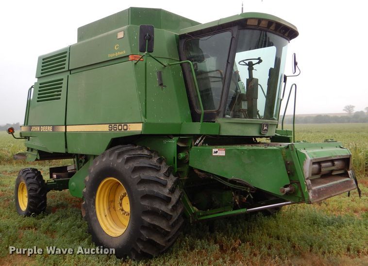 image for item LB9848 John Deere 9600  combine