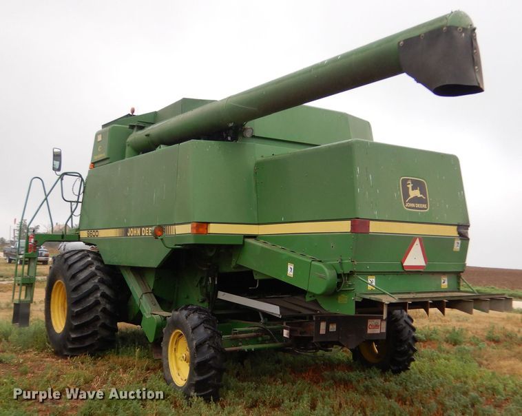 image for item LB9848 John Deere 9600  combine