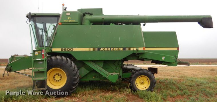 image for item LB9848 John Deere 9600  combine
