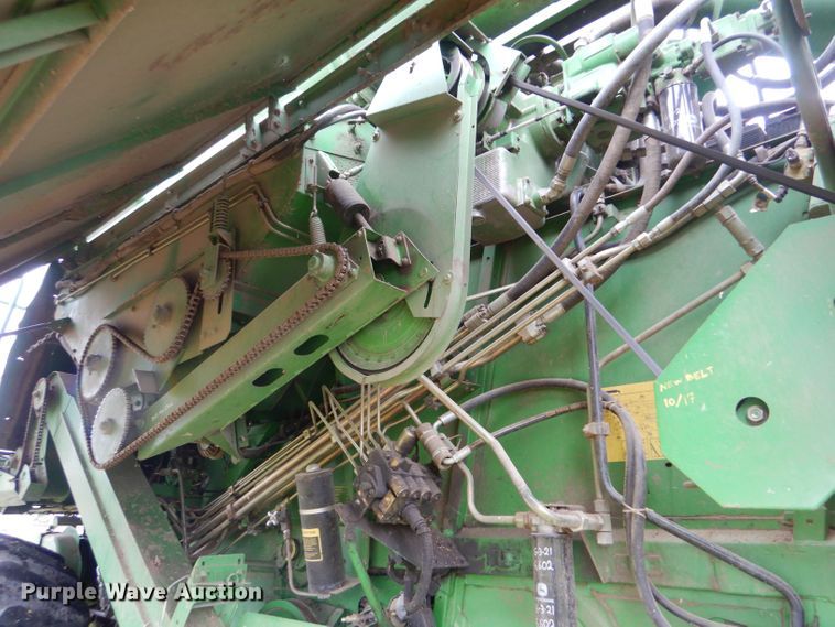image for item LB9848 John Deere 9600  combine
