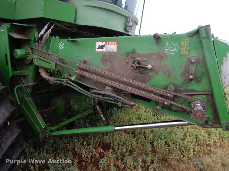 image for item LB9848 John Deere 9600  combine