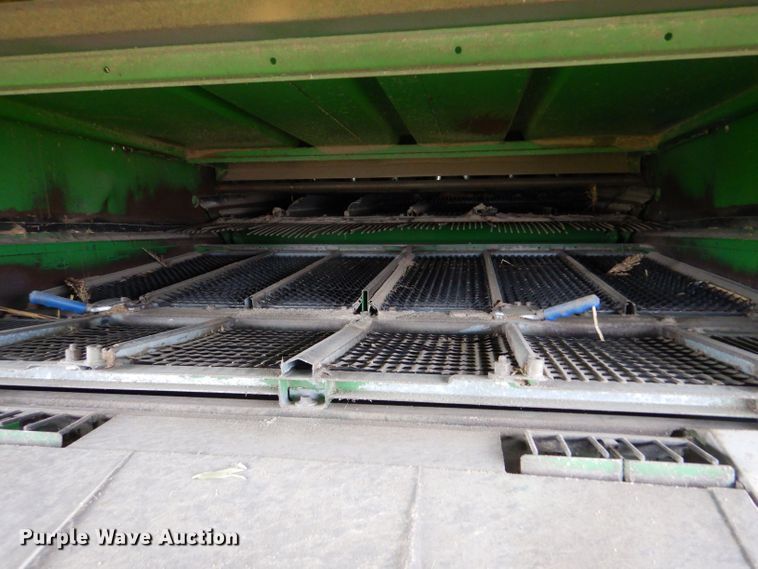 image for item LB9848 John Deere 9600  combine