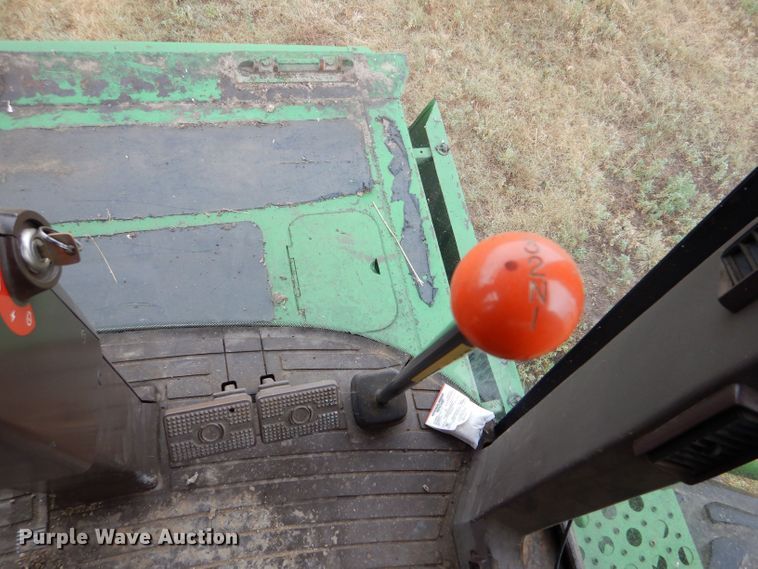 image for item LB9848 John Deere 9600  combine