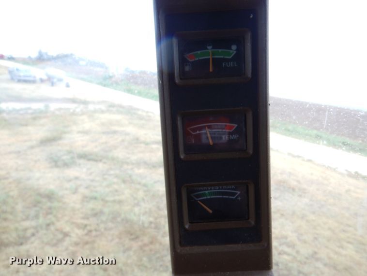 image for item LB9848 John Deere 9600  combine