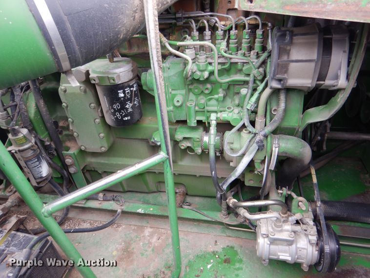 image for item LB9848 John Deere 9600  combine
