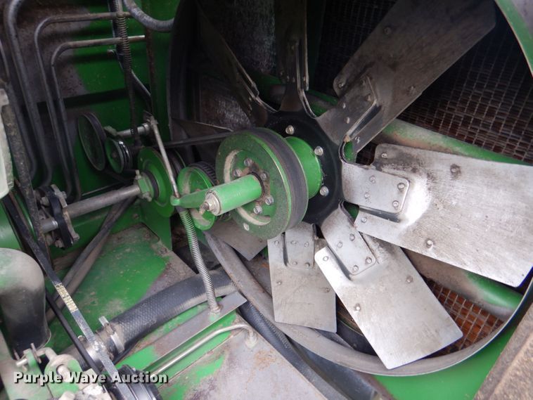 image for item LB9848 John Deere 9600  combine