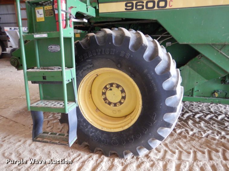 image for item LB9848 John Deere 9600  combine