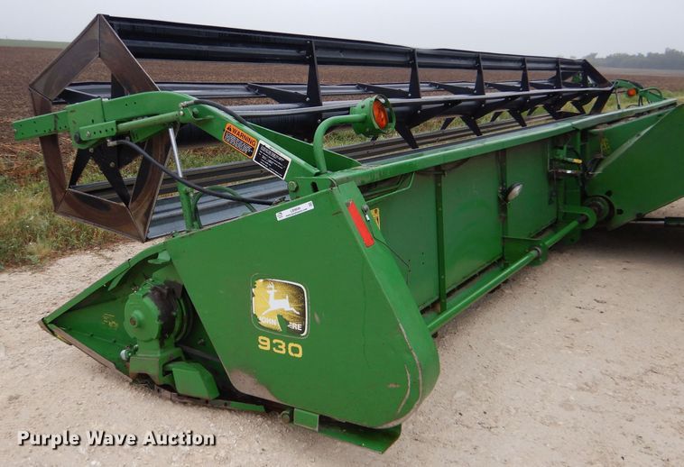 image for item LB9849 John Deere 930  rigid head