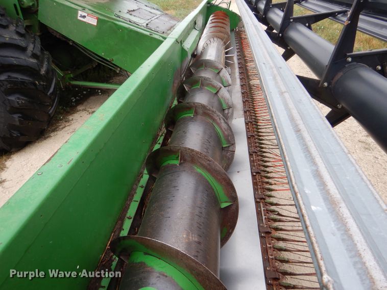 image for item LB9849 John Deere 930  rigid head