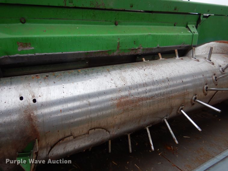 image for item LB9849 John Deere 930  rigid head