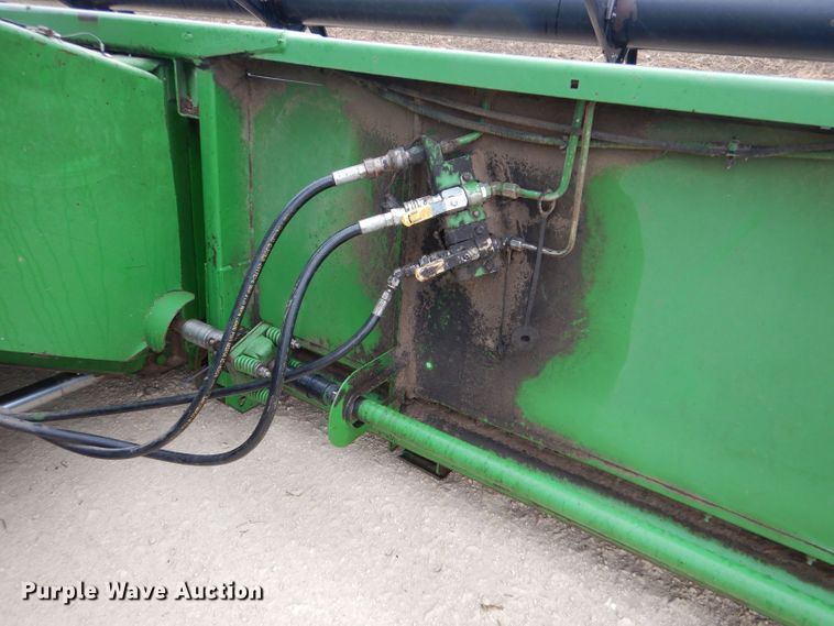 image for item LB9849 John Deere 930  rigid head