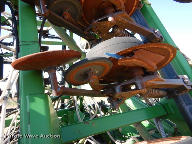 image for item LB9893 John Deere 1850  air seeder