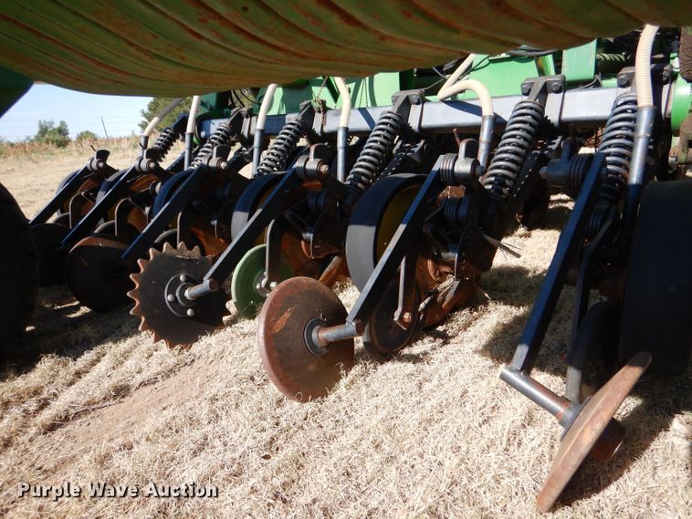 image for item LB9893 John Deere 1850  air seeder