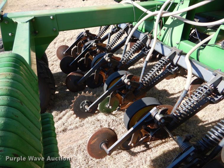 image for item LB9893 John Deere 1850  air seeder