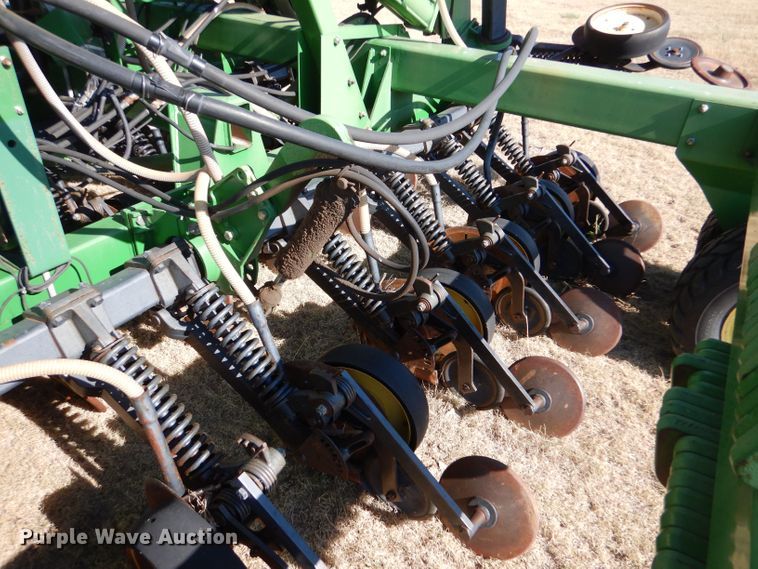 image for item LB9893 John Deere 1850  air seeder