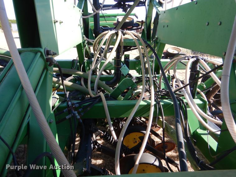 image for item LB9893 John Deere 1850  air seeder