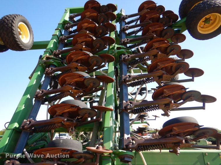 image for item LB9893 John Deere 1850  air seeder