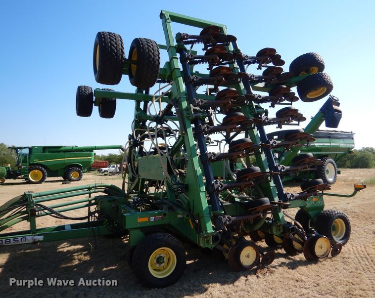 image for item LB9893 John Deere 1850  air seeder