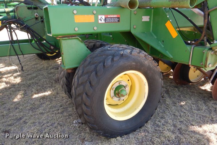 image for item LB9893 John Deere 1850  air seeder