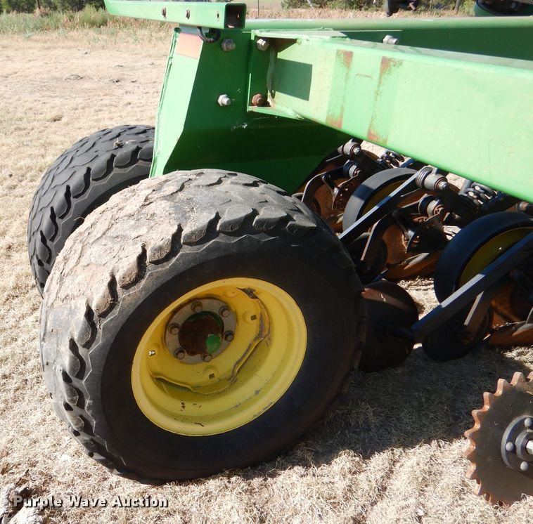 image for item LB9893 John Deere 1850  air seeder