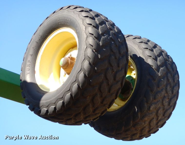 image for item LB9893 John Deere 1850  air seeder