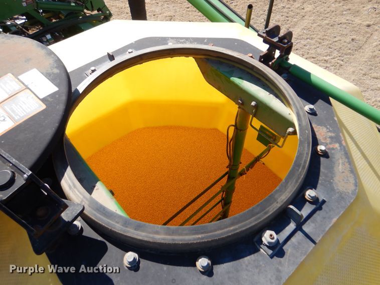 image for item LB9893 John Deere 1850  air seeder