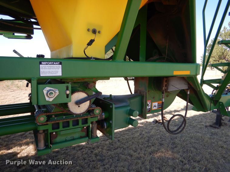 image for item LB9893 John Deere 1850  air seeder
