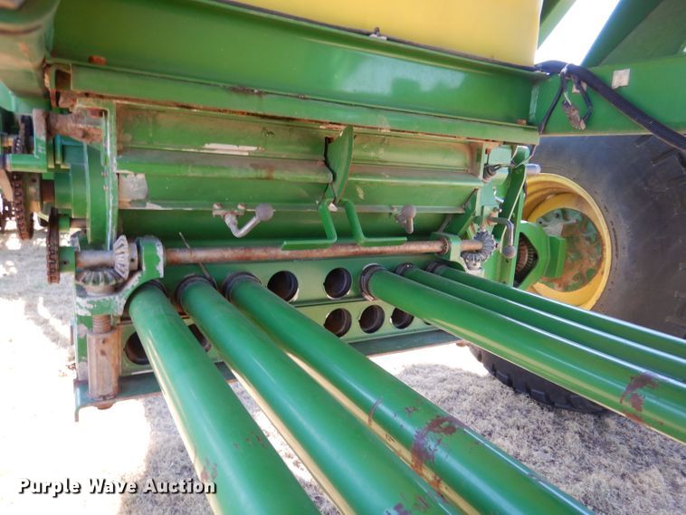 image for item LB9893 John Deere 1850  air seeder