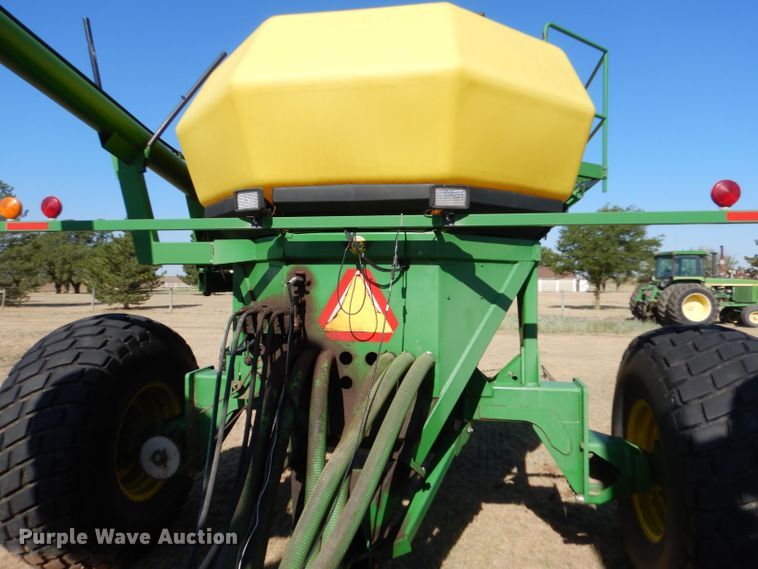 image for item LB9893 John Deere 1850  air seeder
