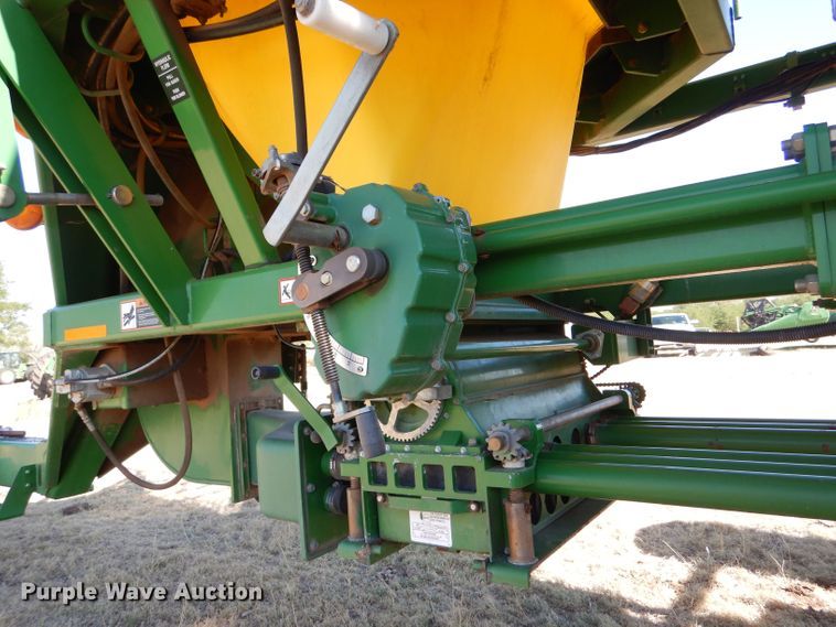 image for item LB9893 John Deere 1850  air seeder